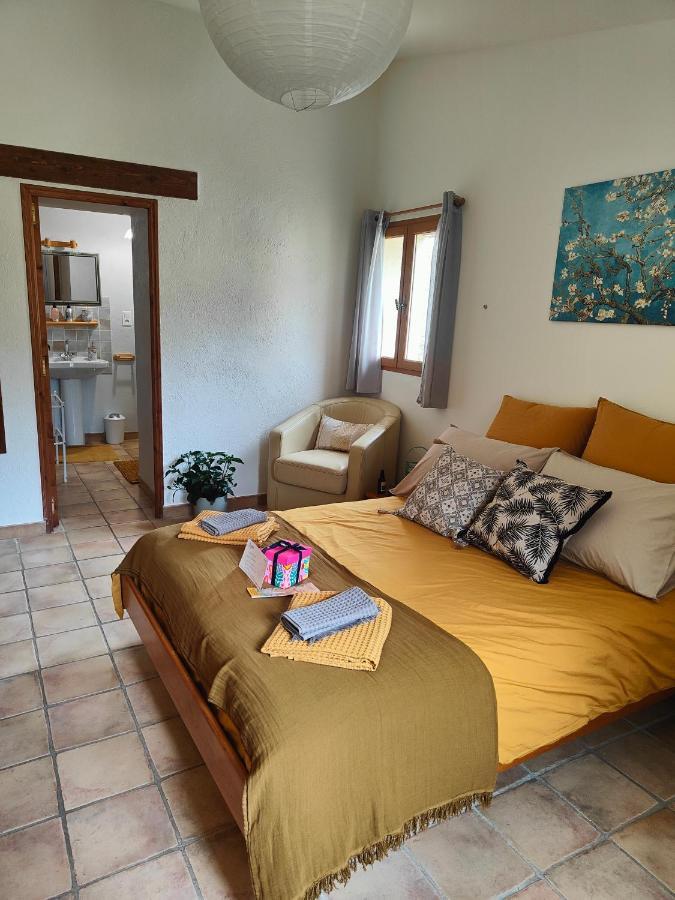 Domaine Bellavigne Gites Et Spa Forcalquier Εξωτερικό φωτογραφία