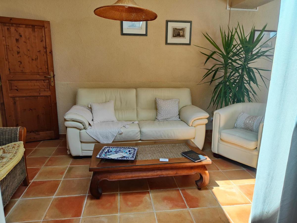 Domaine Bellavigne Gites Et Spa Forcalquier Εξωτερικό φωτογραφία