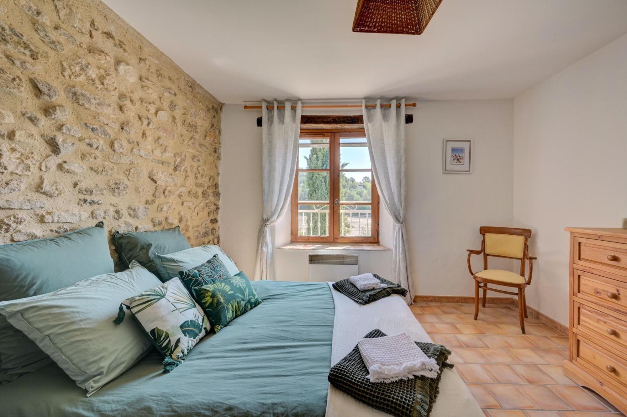 Domaine Bellavigne Gites Et Spa Forcalquier Εξωτερικό φωτογραφία